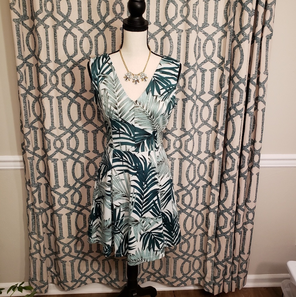 H&M Tropical Dress Medium